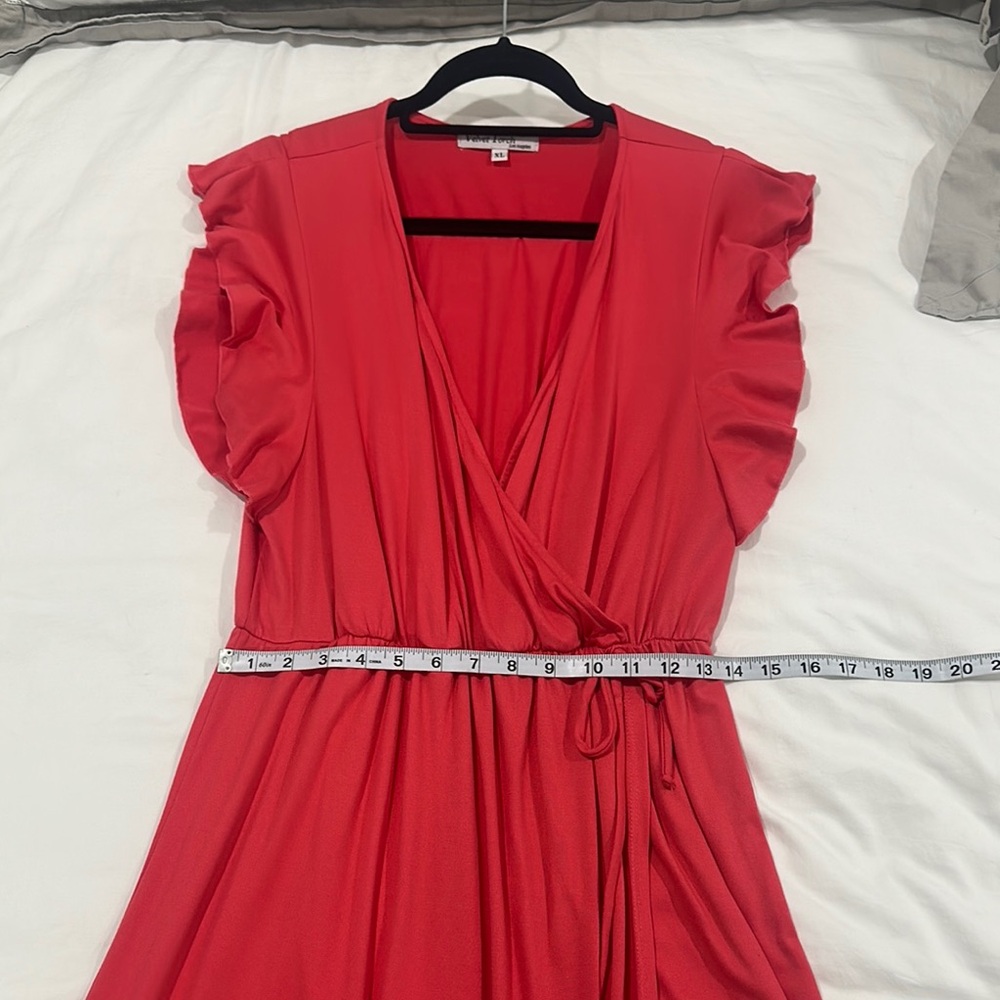 Elegant Fushia Wrap Dress - Picture 4 of 6